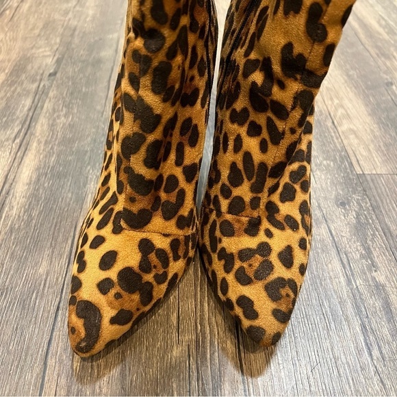 F21 Animal Print Brown Tan Suede High Heel Pointed Toe Stiletto Boots Size 8.5 - Picture 9 of 12